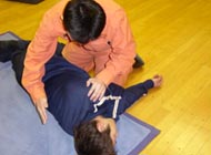 背部叩打法の画像