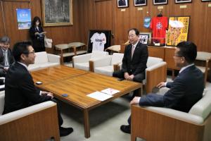 アルファス様、仙台高専と懇談1