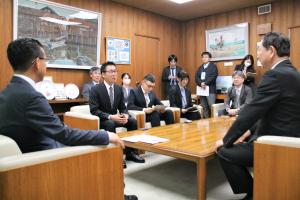 アルファス様、仙台高専と懇談２