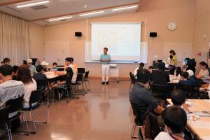 トレイル会議室会場