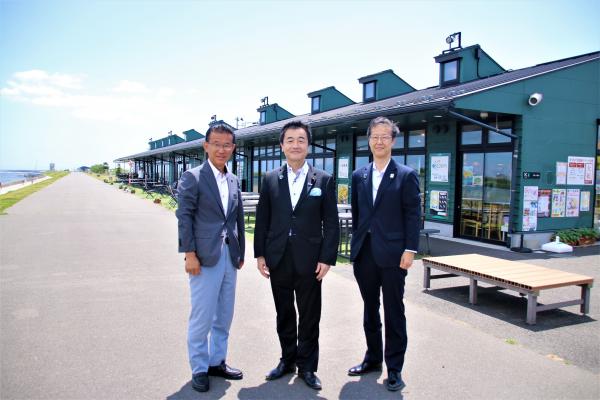 かわまちてらす閖上にて記念撮影